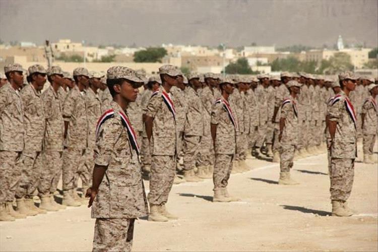 منتسبو المنطقة العسكرية الأولى يطالبون قيادة التحالف العربي بإعادة صرف مكرمة سلمان